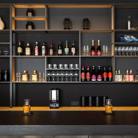 Intercityhotel Szálloda 4*