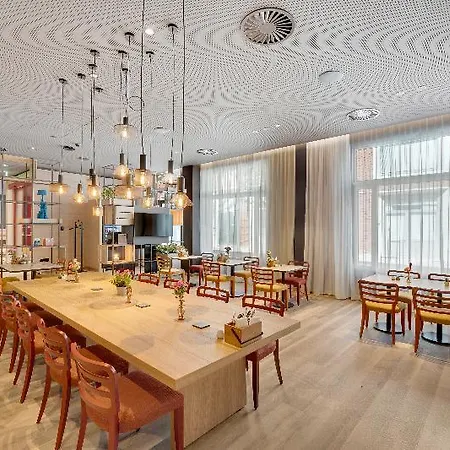 Intercityhotel 호텔 레이든