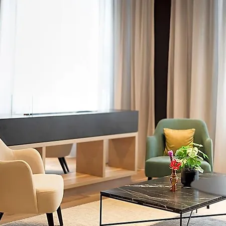 Intercityhotel 4*