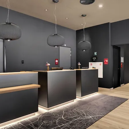Intercityhotel Hotel 4*