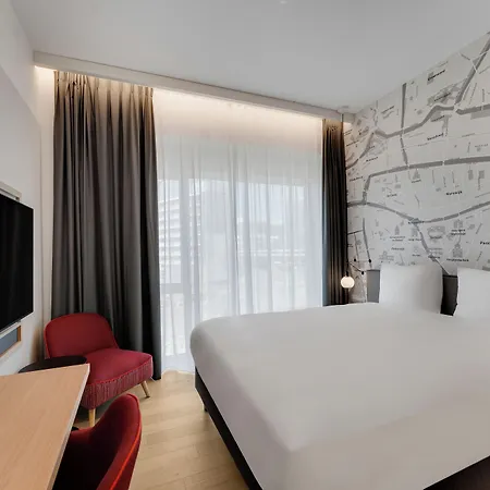 Hotel Intercityhotel 4*