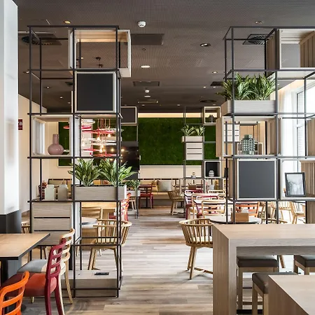 Intercityhotel فندق ليدن